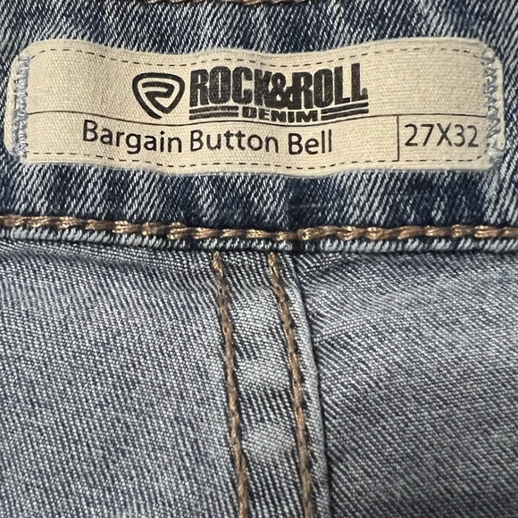 #3147. Rock & Roll Bargain Button Bell Bottom Light Wash Jeans w/Raw Hem. 27x34 - Picture 7 of 10
